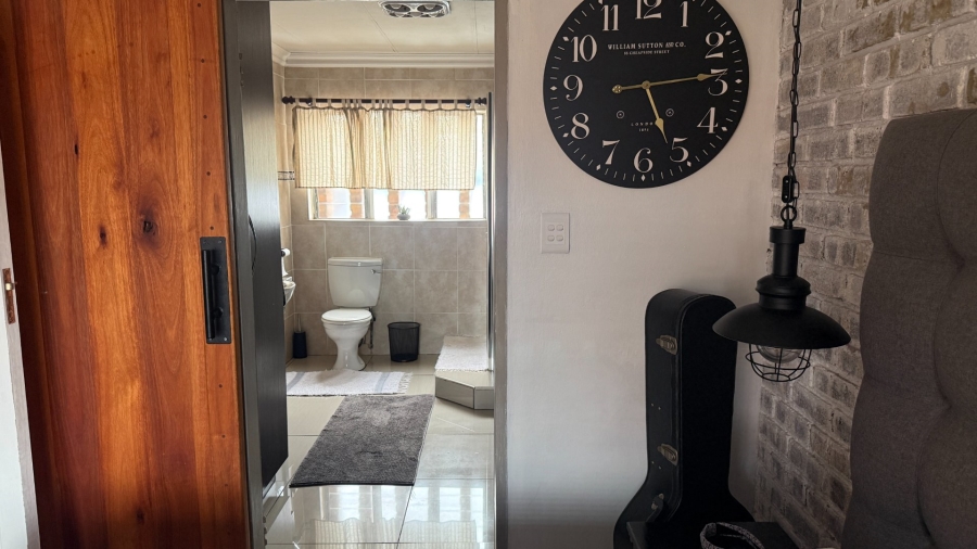 3 Bedroom Property for Sale in Aerorand Mpumalanga