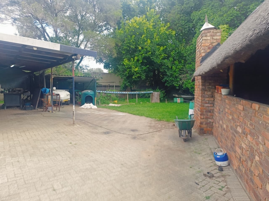 3 Bedroom Property for Sale in Witbank Ext 8 Mpumalanga
