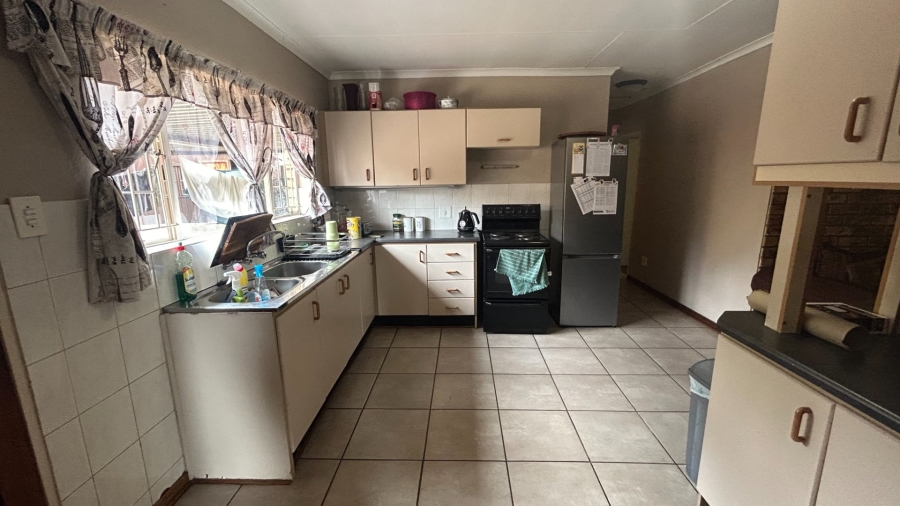 3 Bedroom Property for Sale in Aerorand Mpumalanga