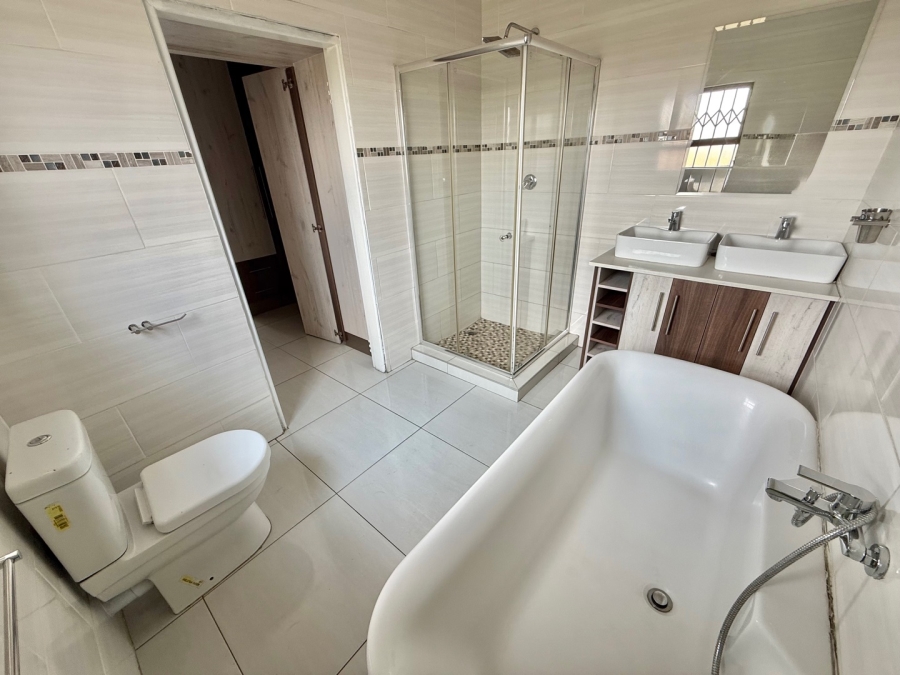 To Let 4 Bedroom Property for Rent in Aerorand Mpumalanga