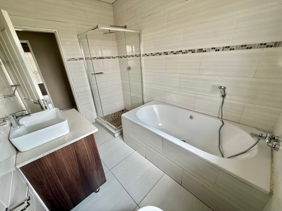 To Let 4 Bedroom Property for Rent in Aerorand Mpumalanga