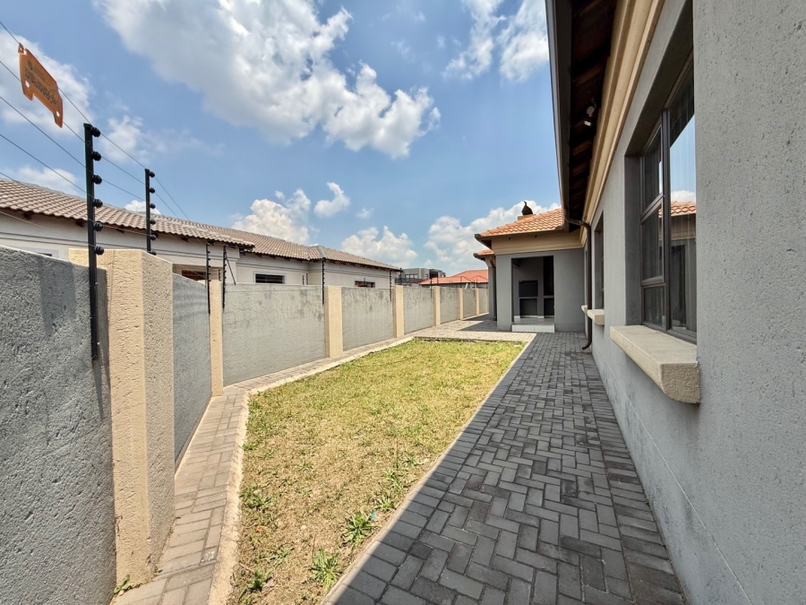 To Let 4 Bedroom Property for Rent in Aerorand Mpumalanga