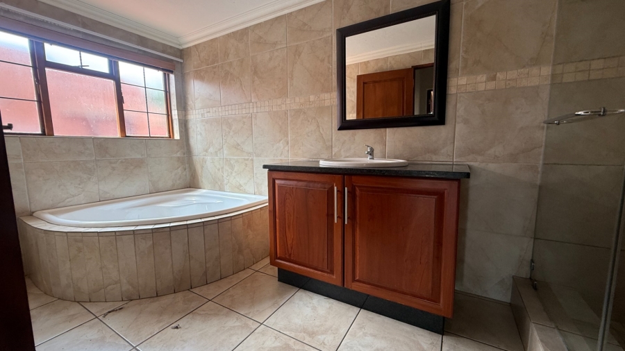 3 Bedroom Property for Sale in Gholfsig Mpumalanga