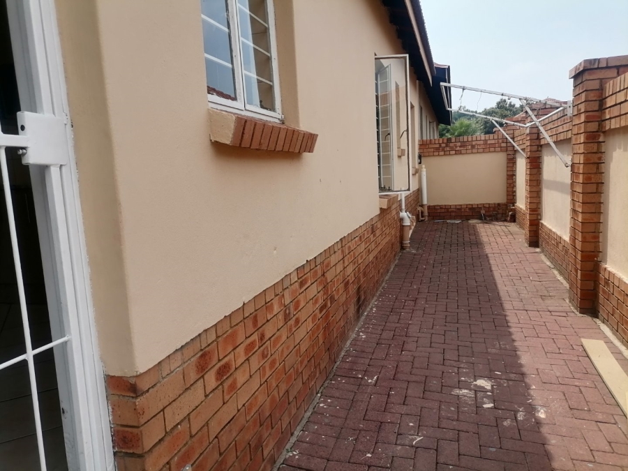 To Let 3 Bedroom Property for Rent in Reyno Ridge Mpumalanga