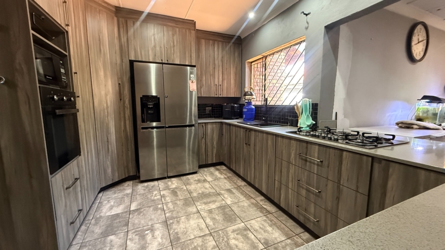 2 Bedroom Property for Sale in Aerorand Mpumalanga