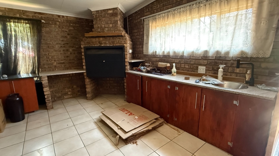 2 Bedroom Property for Sale in Aerorand Mpumalanga