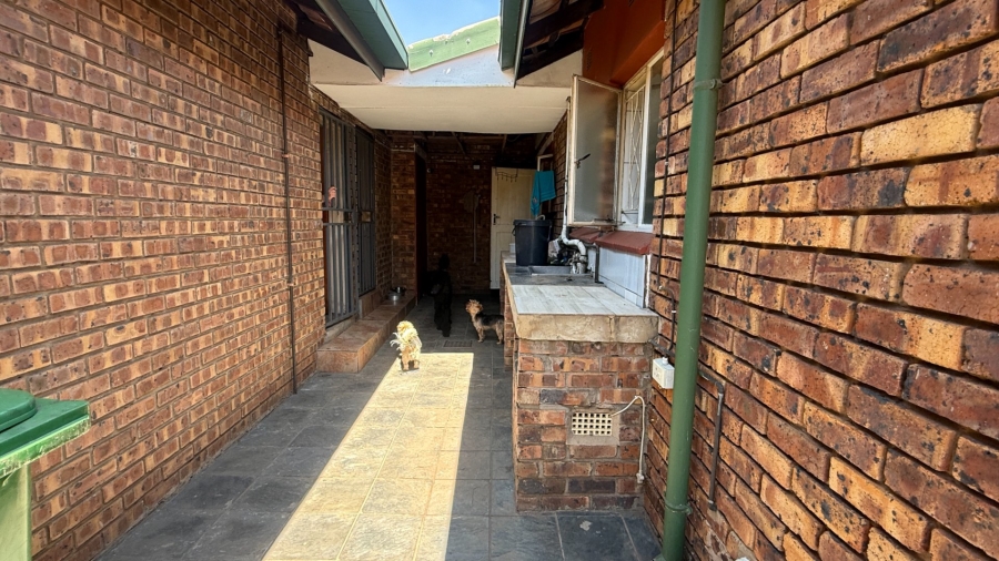 2 Bedroom Property for Sale in Aerorand Mpumalanga
