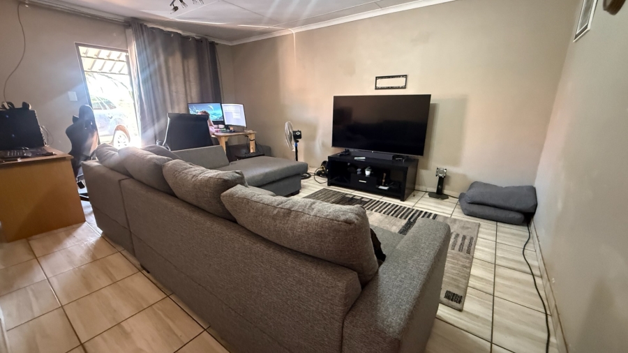 2 Bedroom Property for Sale in Aerorand Mpumalanga