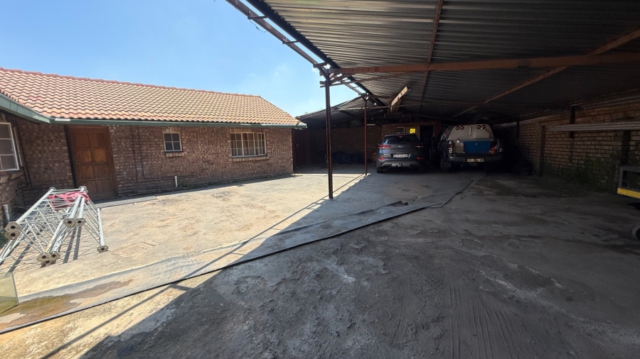2 Bedroom Property for Sale in Aerorand Mpumalanga