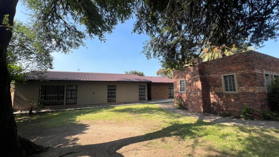 4 Bedroom Property for Sale in Kruinpark Mpumalanga