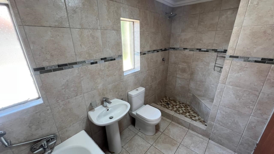 4 Bedroom Property for Sale in Kruinpark Mpumalanga