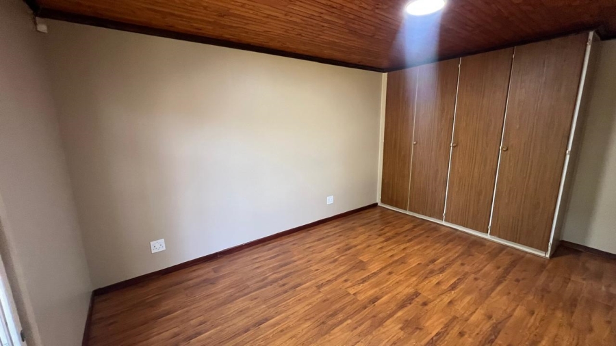 4 Bedroom Property for Sale in Kruinpark Mpumalanga