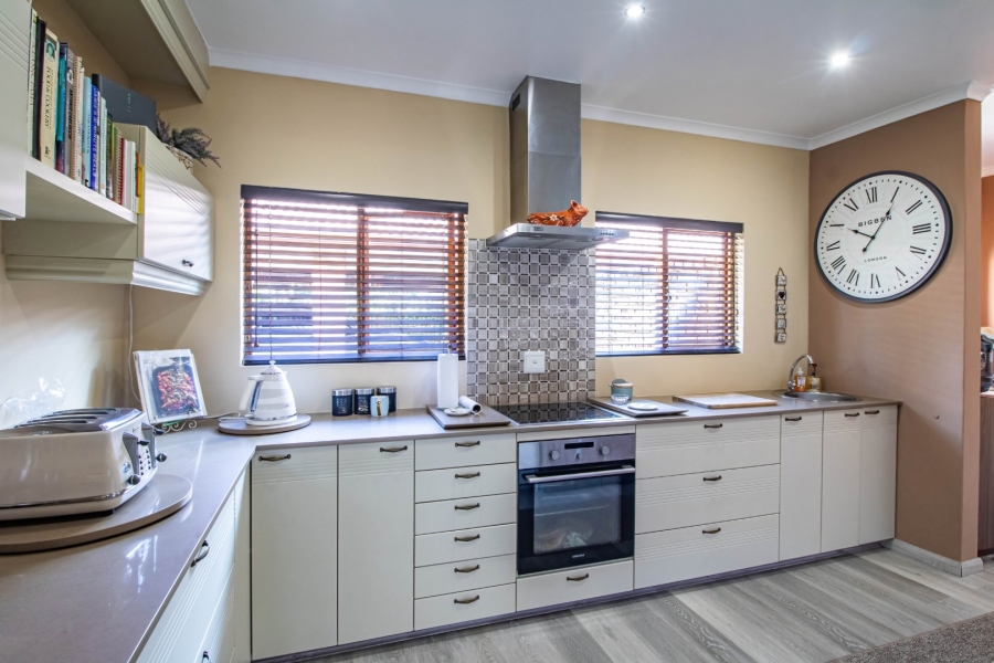 4 Bedroom Property for Sale in White River Country Estate Mpumalanga