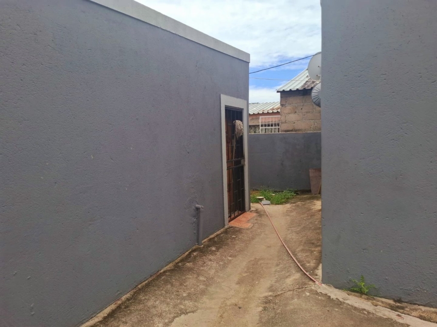 6 Bedroom Property for Sale in Tekwane South Mpumalanga