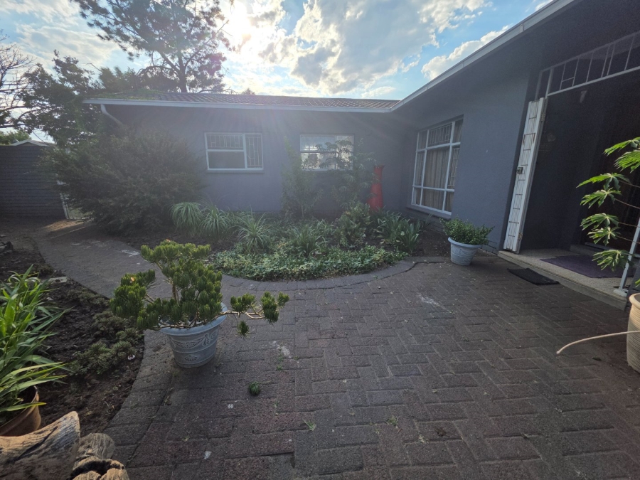 3 Bedroom Property for Sale in Cosmosrand Mpumalanga