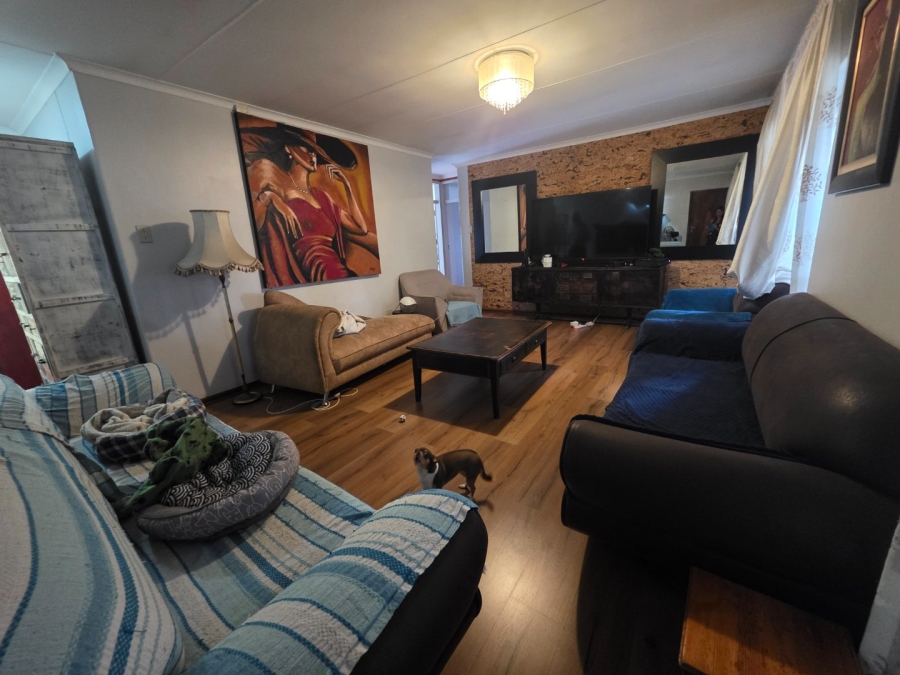 3 Bedroom Property for Sale in Cosmosrand Mpumalanga