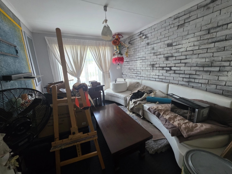 3 Bedroom Property for Sale in Cosmosrand Mpumalanga