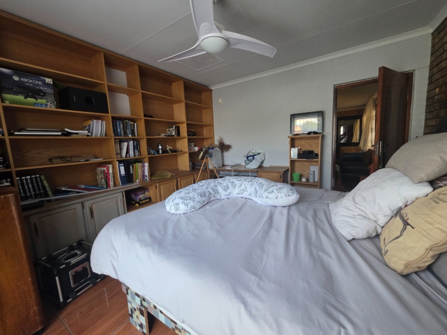 3 Bedroom Property for Sale in Cosmosrand Mpumalanga