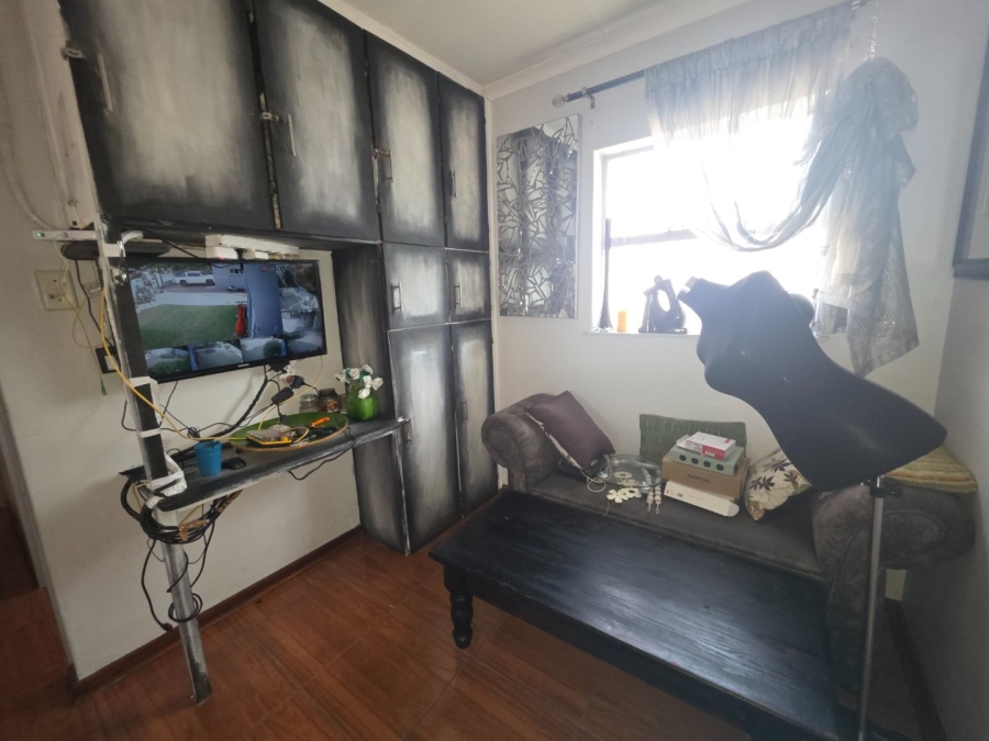 3 Bedroom Property for Sale in Cosmosrand Mpumalanga