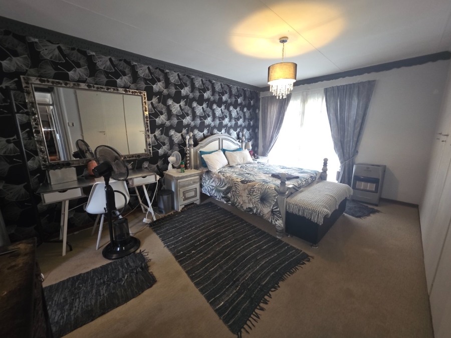 3 Bedroom Property for Sale in Cosmosrand Mpumalanga