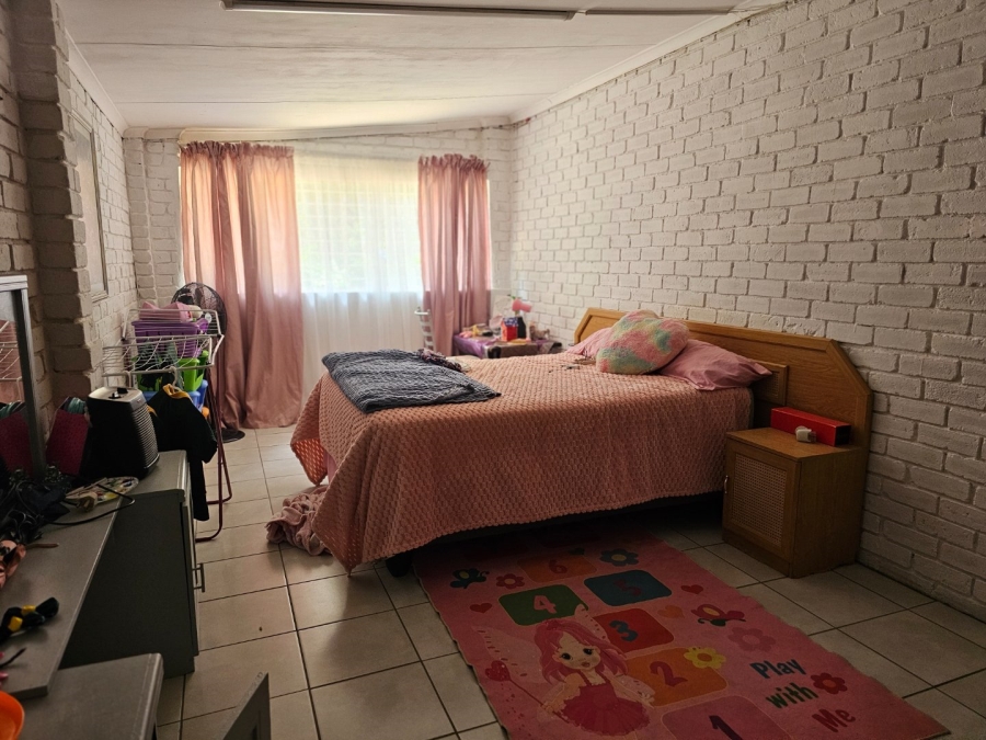 Commercial Property for Sale in White River Estates Mpumalanga