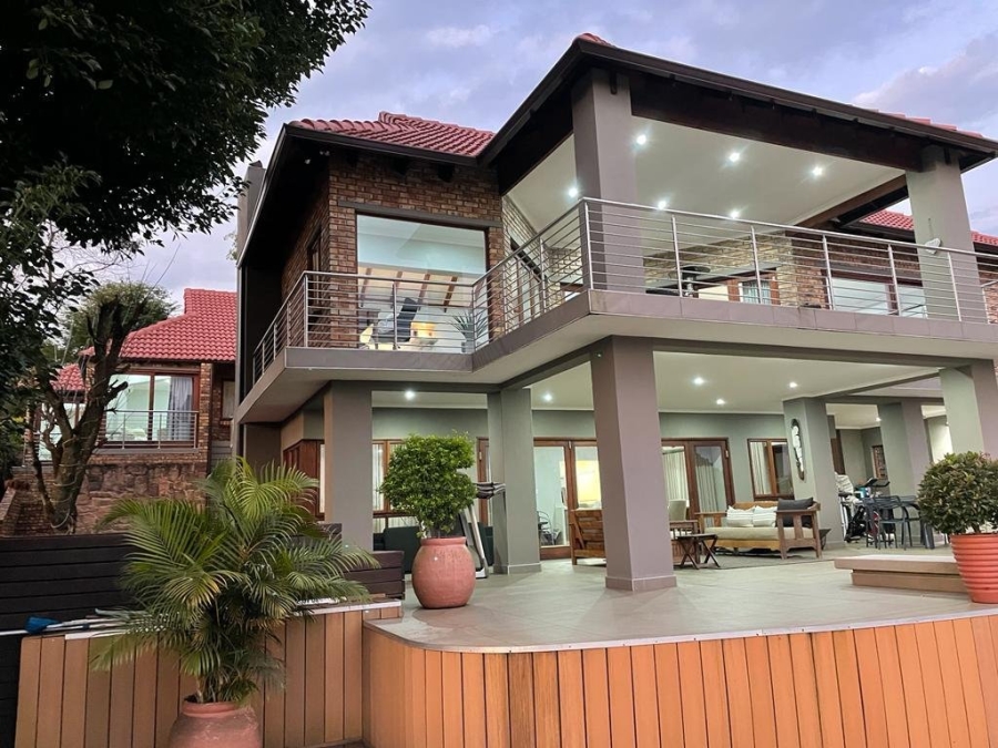 5 Bedroom Property for Sale in White River Country Estate Mpumalanga