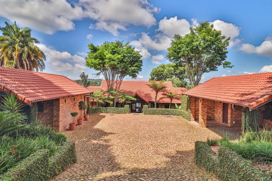5 Bedroom Property for Sale in White River Country Estate Mpumalanga