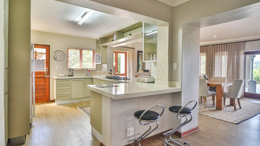 5 Bedroom Property for Sale in White River Country Estate Mpumalanga