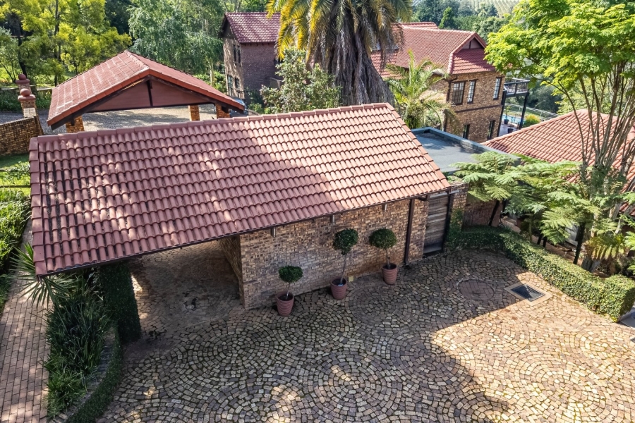 5 Bedroom Property for Sale in White River Country Estate Mpumalanga