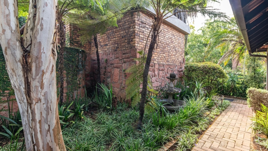 5 Bedroom Property for Sale in White River Country Estate Mpumalanga