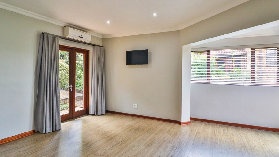 5 Bedroom Property for Sale in White River Country Estate Mpumalanga