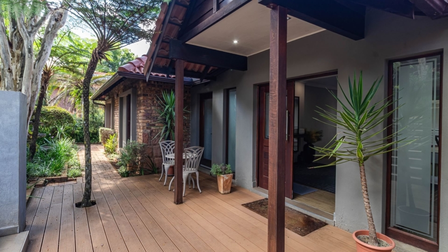 5 Bedroom Property for Sale in White River Country Estate Mpumalanga