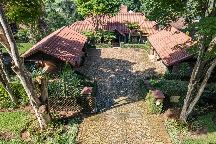 5 Bedroom Property for Sale in White River Country Estate Mpumalanga