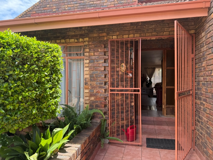 2 Bedroom Property for Sale in Aerorand Mpumalanga