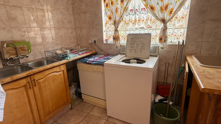 2 Bedroom Property for Sale in Aerorand Mpumalanga