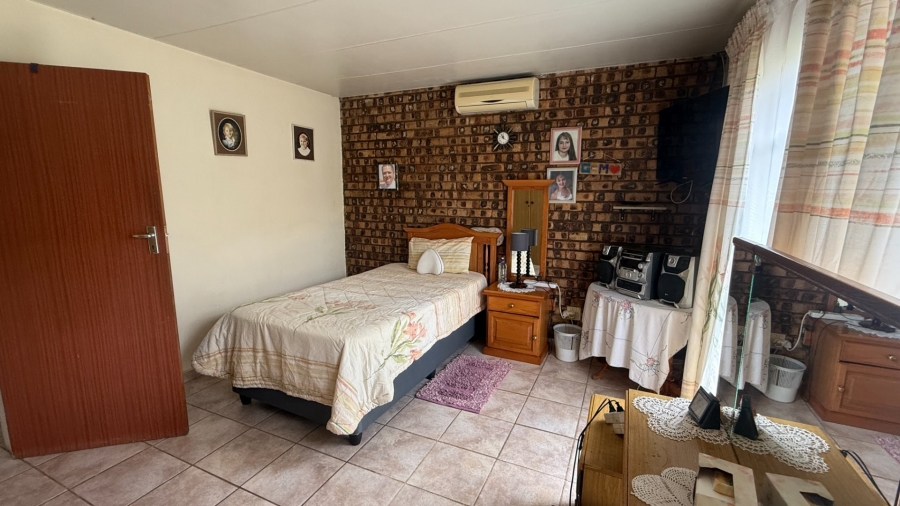 2 Bedroom Property for Sale in Aerorand Mpumalanga