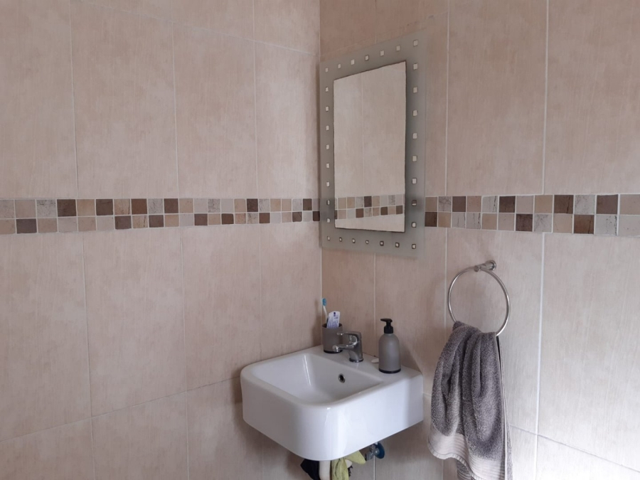 To Let 2 Bedroom Property for Rent in Noordrand Mpumalanga