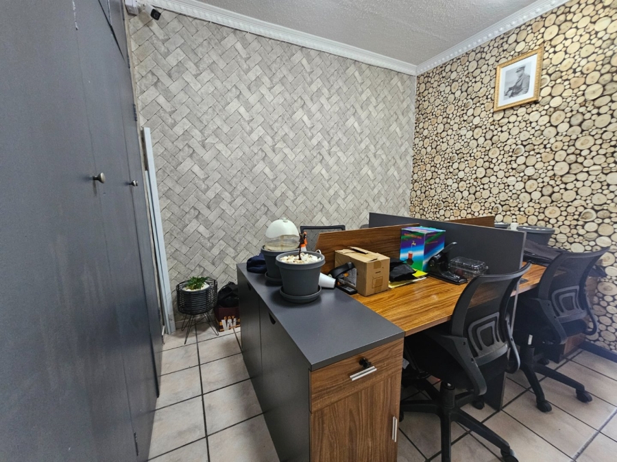  Bedroom Property for Sale in Nelspruit Ext 2 Mpumalanga