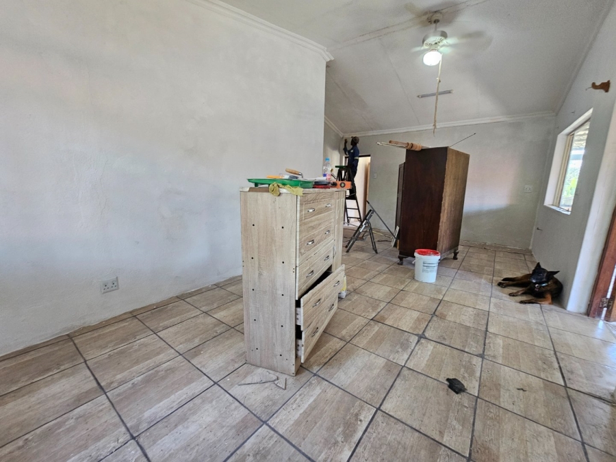 To Let commercial Property for Rent in White River Estates Mpumalanga