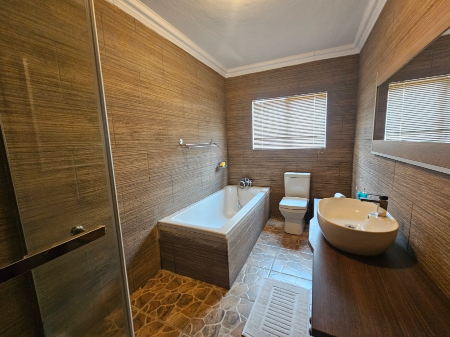  Bedroom Property for Sale in White River Ext 49 Mpumalanga