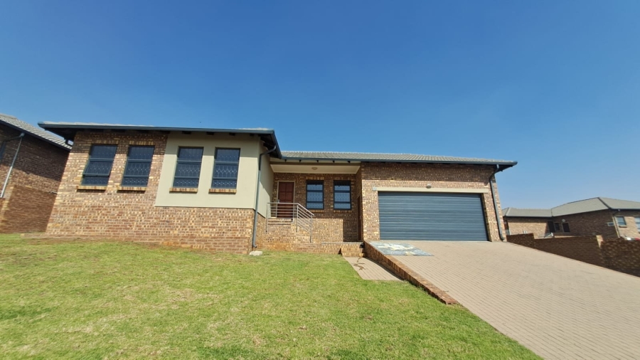 To Let 3 Bedroom Property for Rent in Die Heuwel Ext 4 Mpumalanga