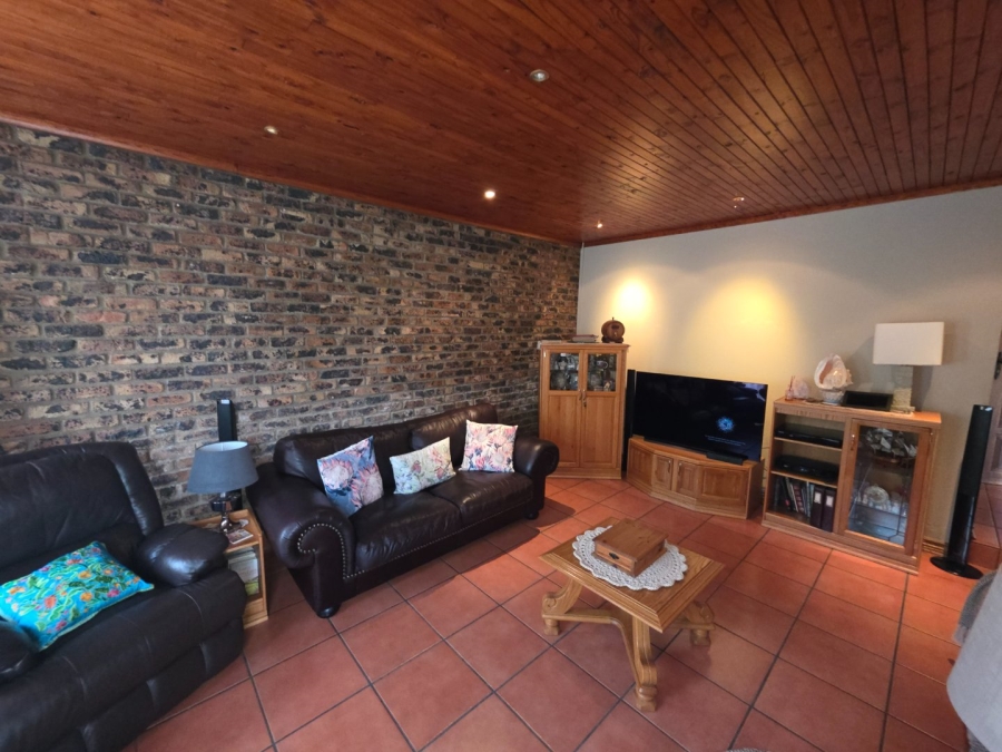 3 Bedroom Property for Sale in Suidheuwel Mpumalanga