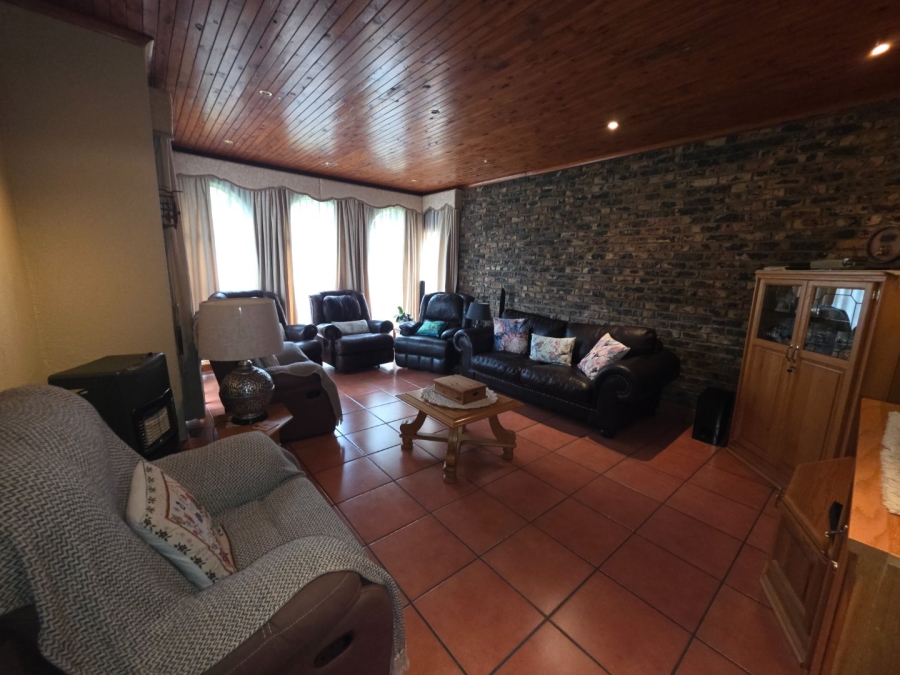 3 Bedroom Property for Sale in Suidheuwel Mpumalanga