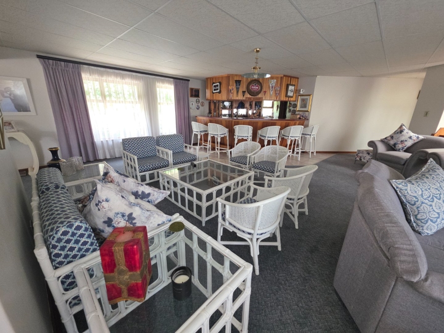 5 Bedroom Property for Sale in Secunda Mpumalanga