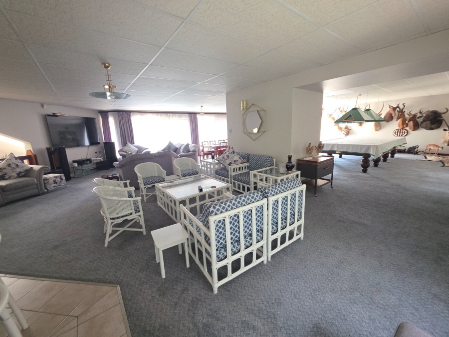 5 Bedroom Property for Sale in Secunda Mpumalanga