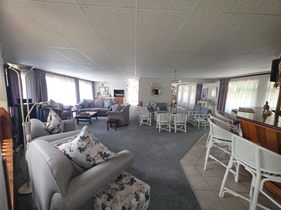 5 Bedroom Property for Sale in Secunda Mpumalanga