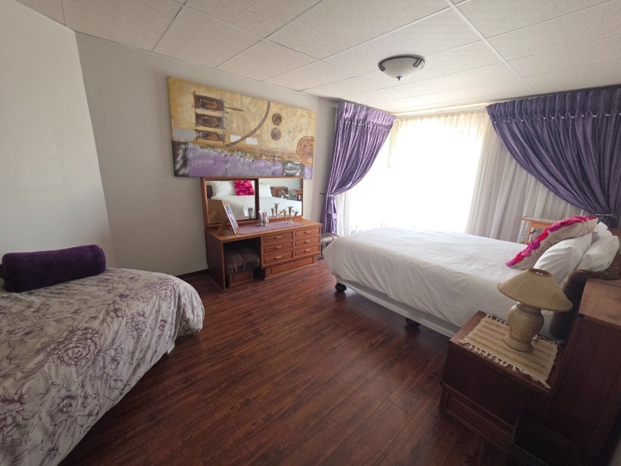 5 Bedroom Property for Sale in Secunda Mpumalanga