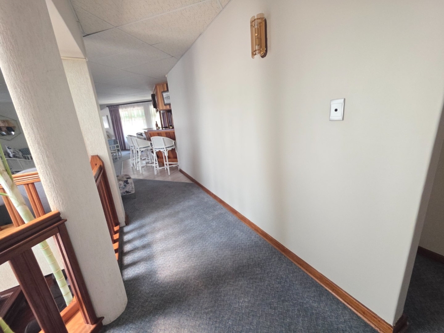 5 Bedroom Property for Sale in Secunda Mpumalanga