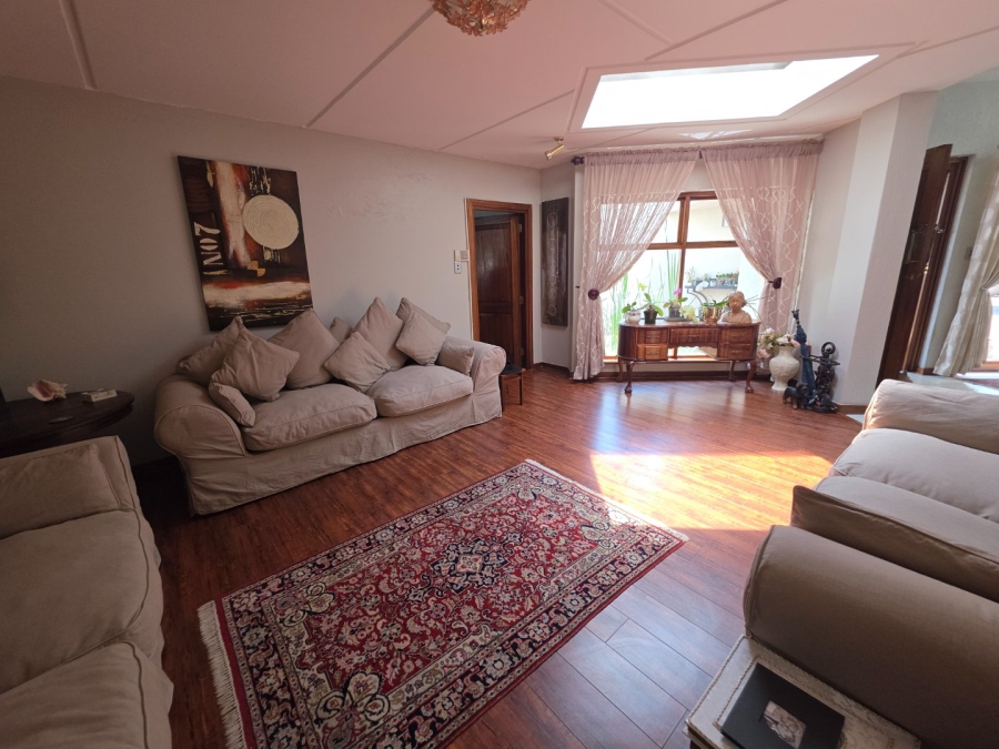 5 Bedroom Property for Sale in Secunda Mpumalanga