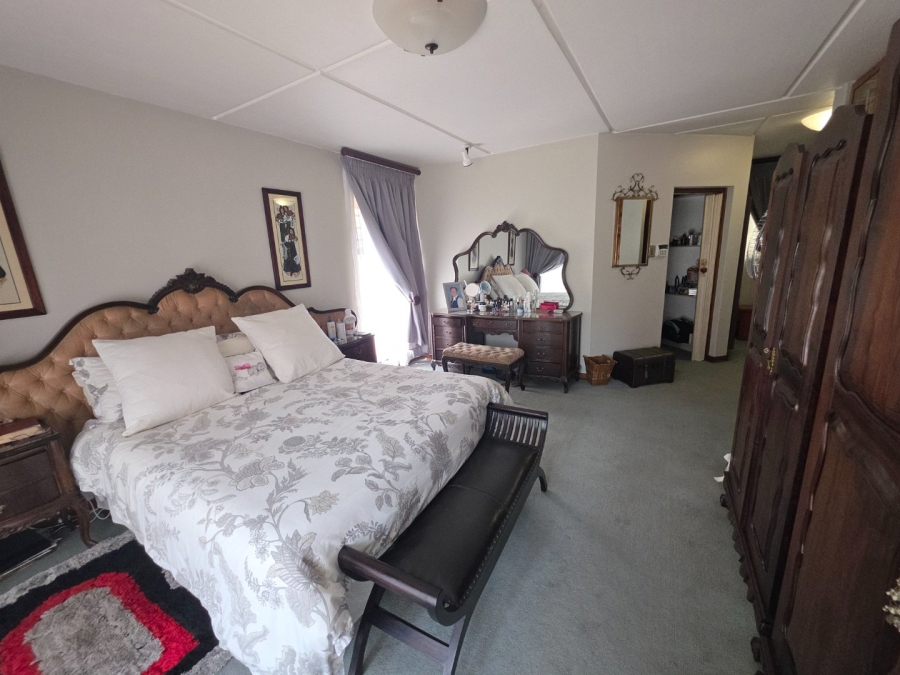 5 Bedroom Property for Sale in Secunda Mpumalanga